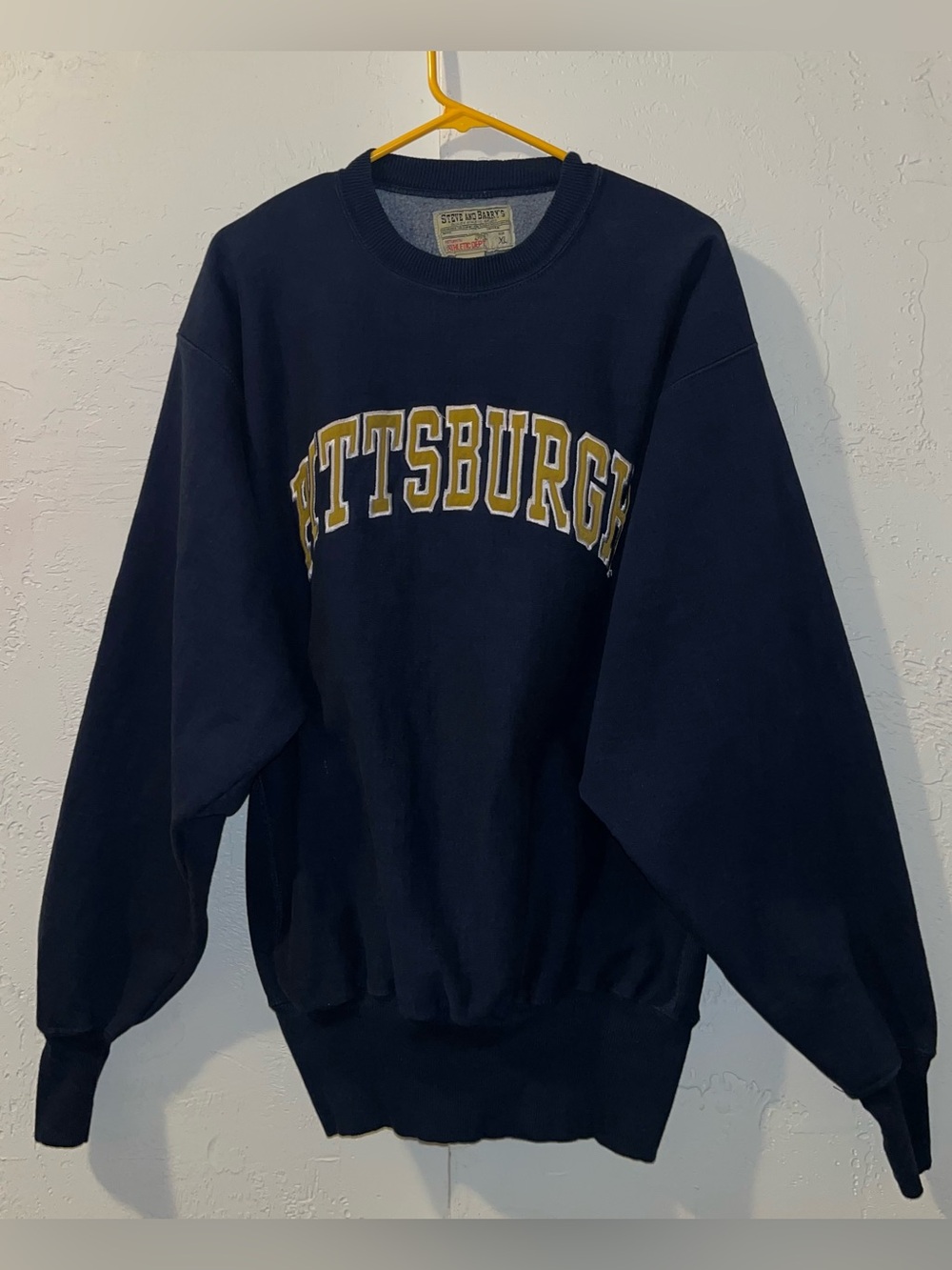 Vintage Navy Blue Steve & Barry’s University of Pittsburgh Crewneck Sweatshirt